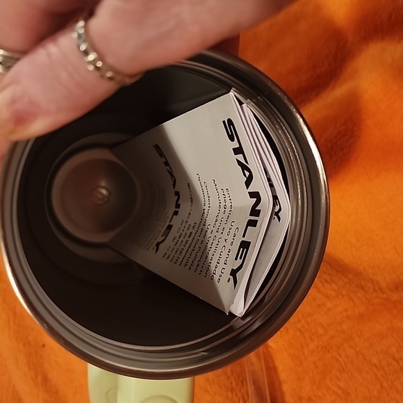 40oz Stanley Lime Cream Color Quencher H2.0 Tumbler - Picture 5 of 9